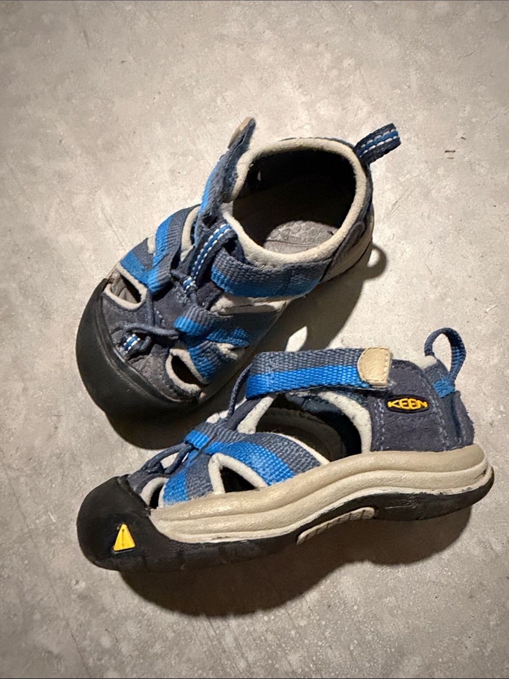 Keen Kids Blue and Gray Closed-Toe Water Shoes